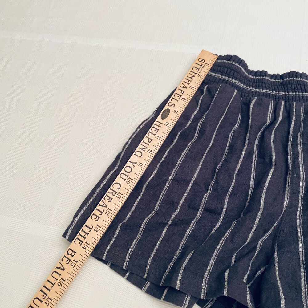 Universal Thread Flowy Shorts - Picture 3 of 5